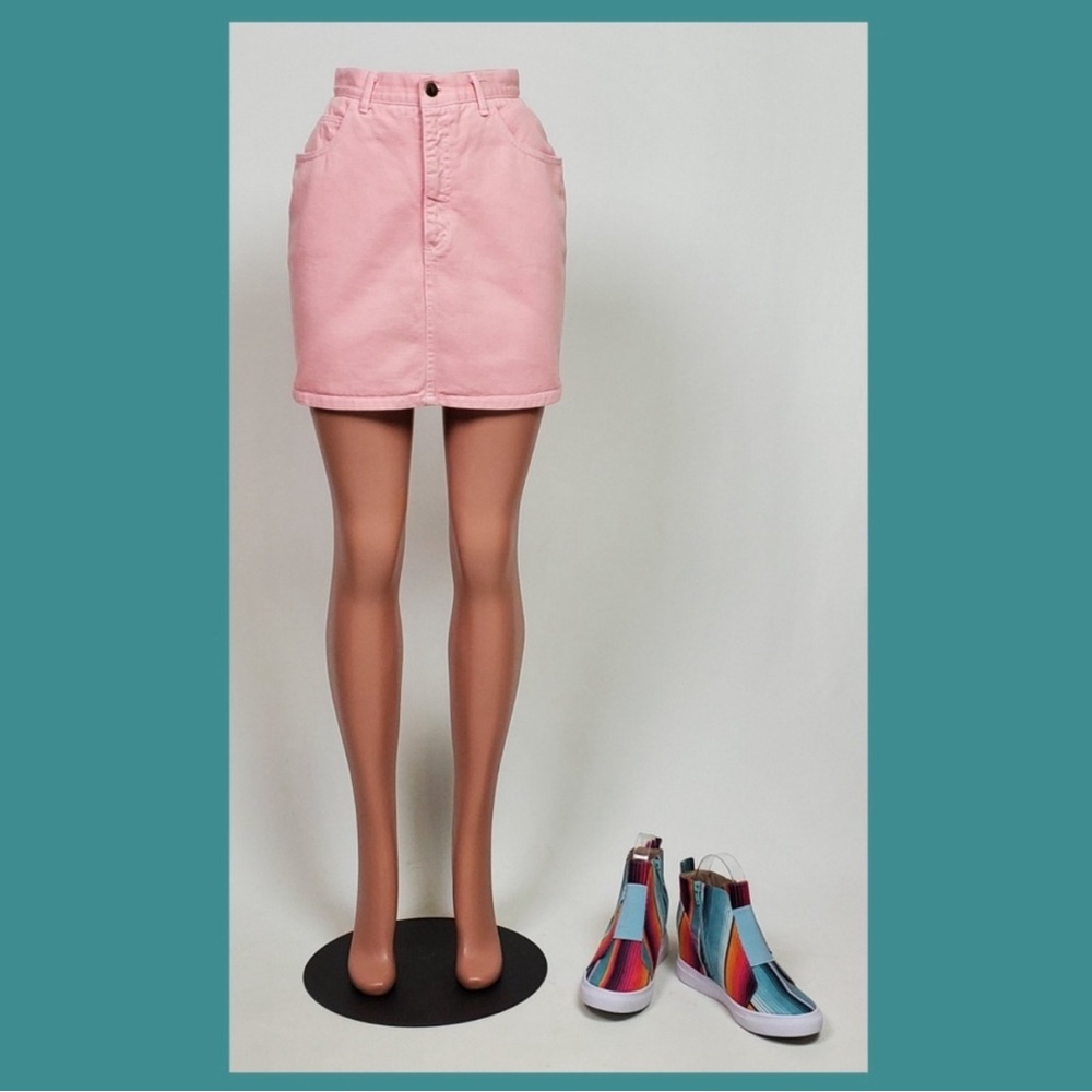 Vintage 80's Guess pink denim mini skirt size 30